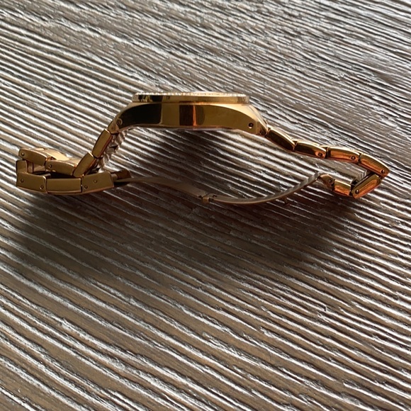 Rose Gold FOSSIL Watch - Picture 3 of 8